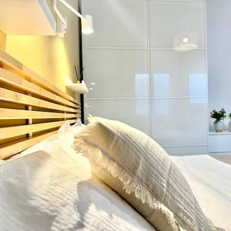 Saint Peter Rome - Luxury Apartments With 24H Guarded Parking-3